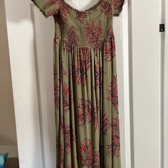 Isabel maternity dress from target by Ingrid and Isabel - Picture 2 of 8